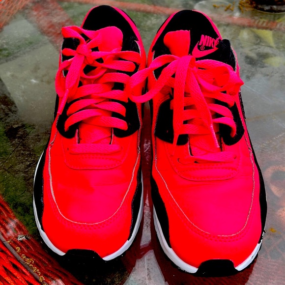 Nike Shoes - Nike air max